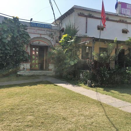 Hotel Heritage Sanyam Nāhan Buitenkant foto