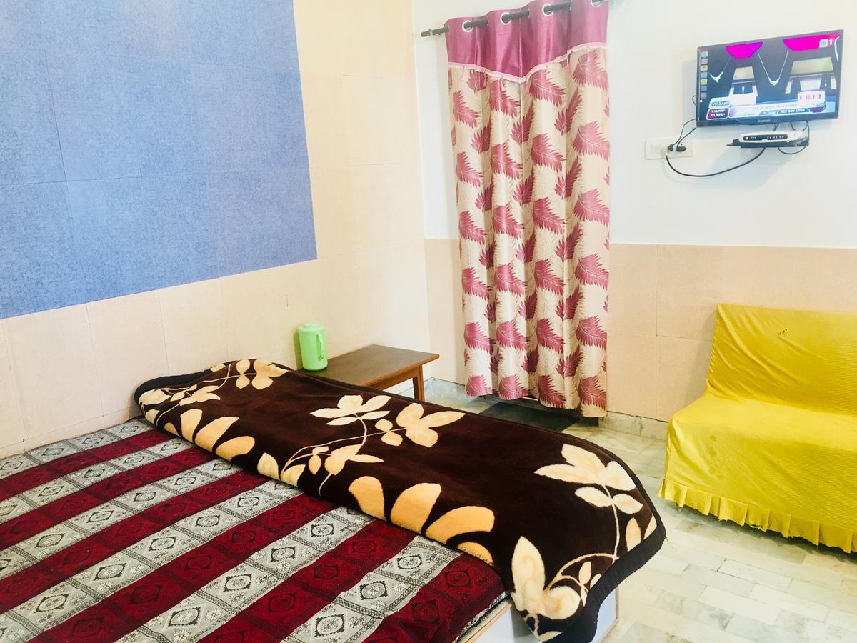 Hotel Heritage Sanyam Nāhan Buitenkant foto
