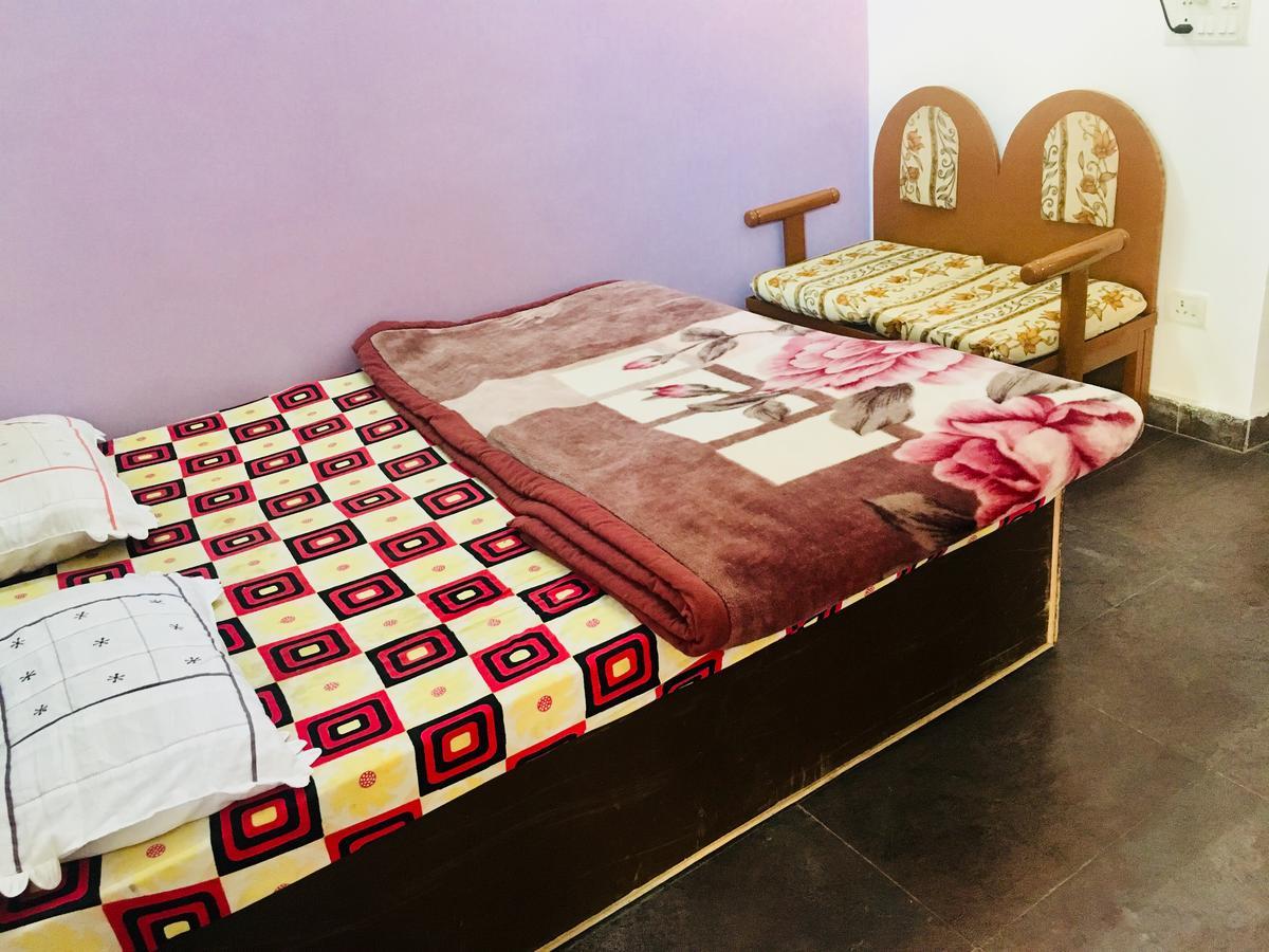 Hotel Heritage Sanyam Nāhan Buitenkant foto