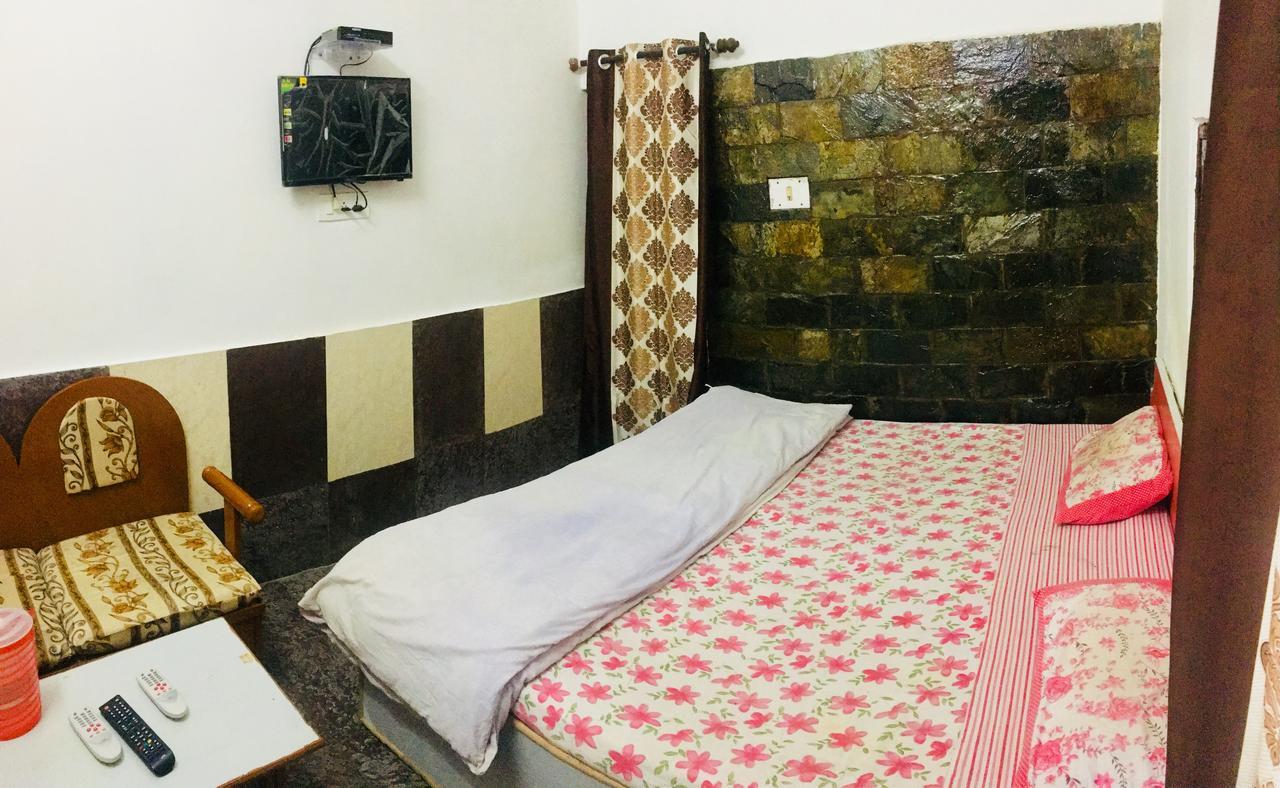 Hotel Heritage Sanyam Nāhan Buitenkant foto