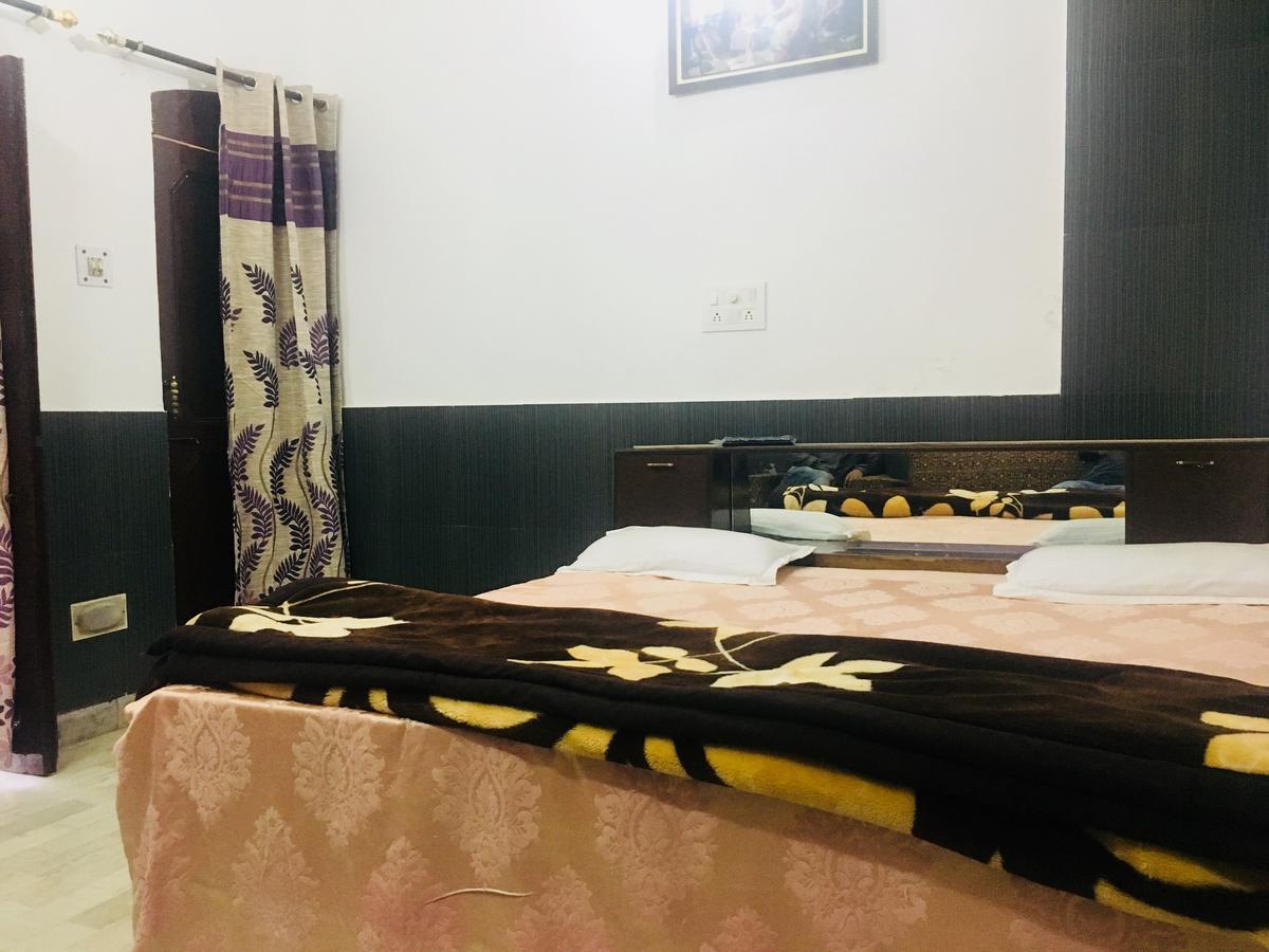 Hotel Heritage Sanyam Nāhan Buitenkant foto