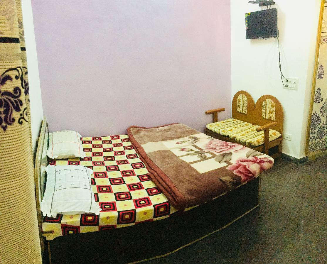Hotel Heritage Sanyam Nāhan Buitenkant foto