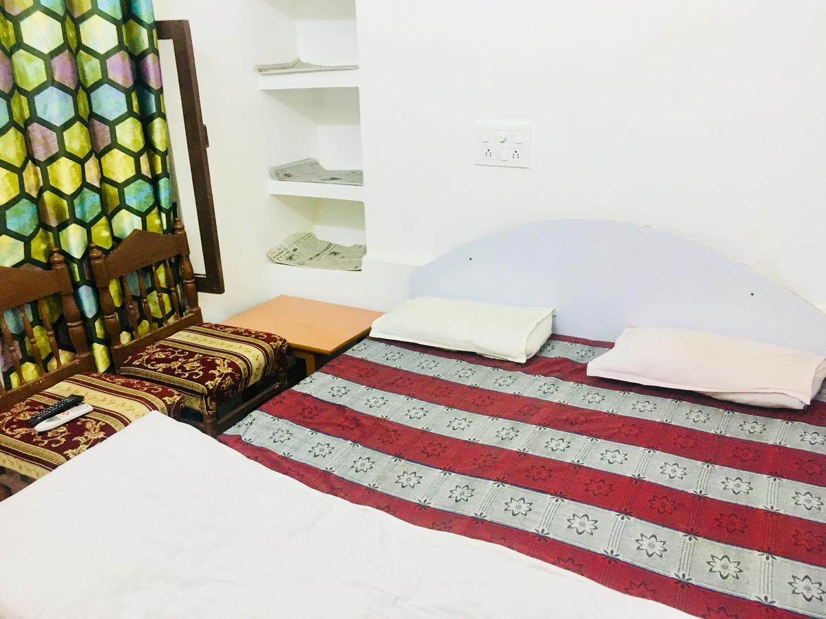 Hotel Heritage Sanyam Nāhan Buitenkant foto